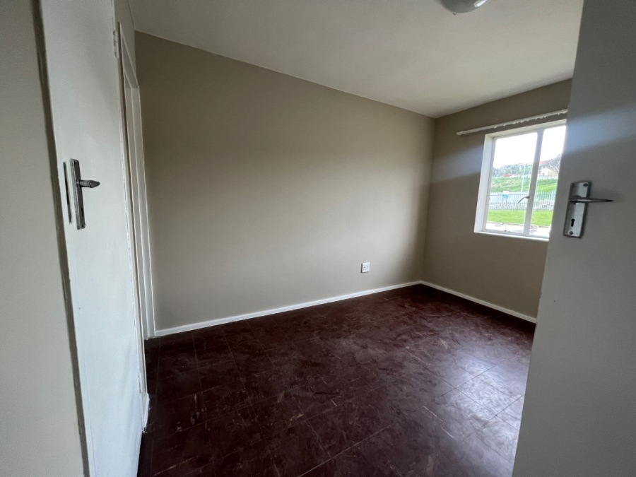 To Let 1 Bedroom Property for Rent in Kensington Eastern Cape